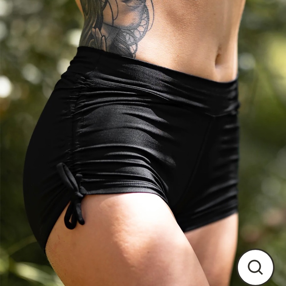 Mika Yoga Shorts